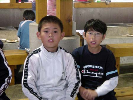 20061111-120224