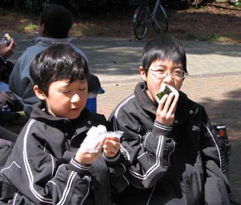 20090523-122528